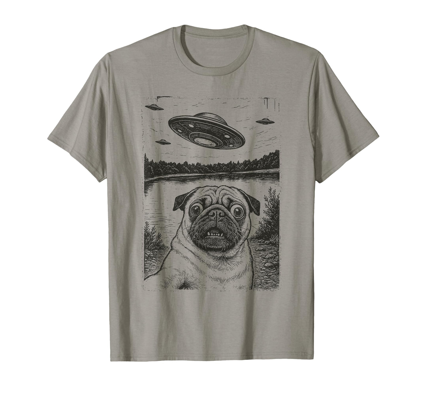 Vintage Pug UFO Encounters - Funny UFO and Pug Selfie T-Shirt