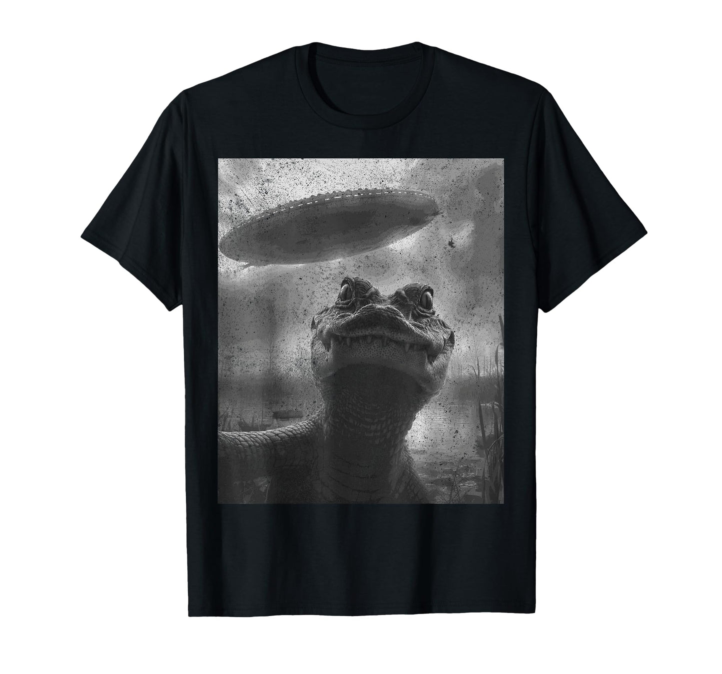 Alligator Selfie with Alien UFO Funny T-Shirt