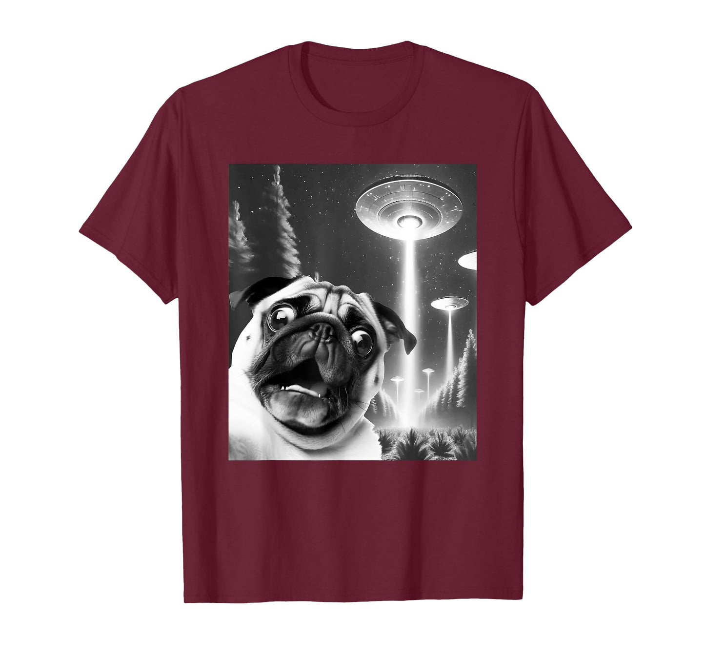 Funny Pug Alien UFO Taking a Selfie Dog Mom Dad Men Women Kids T-Shirt