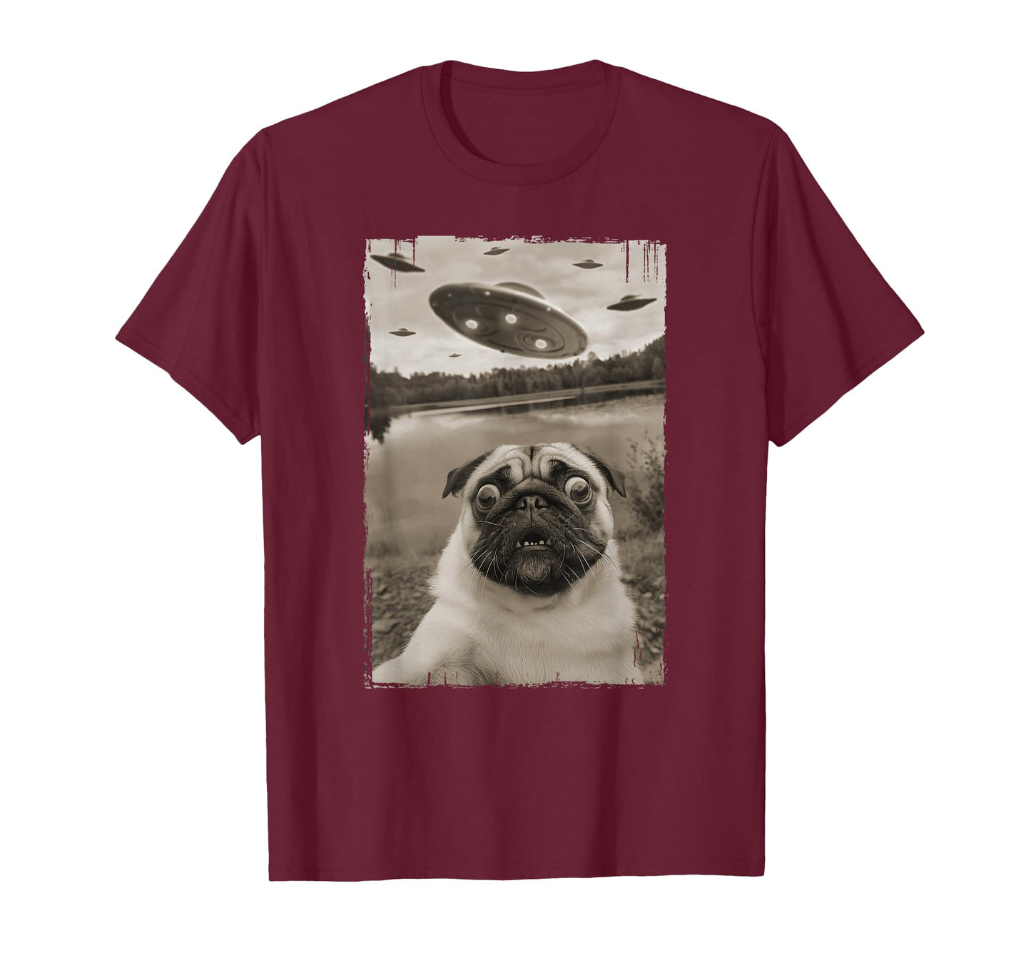 Vintage Pug UFO Encounters - Funny UFO and Pug Selfie T-Shirt