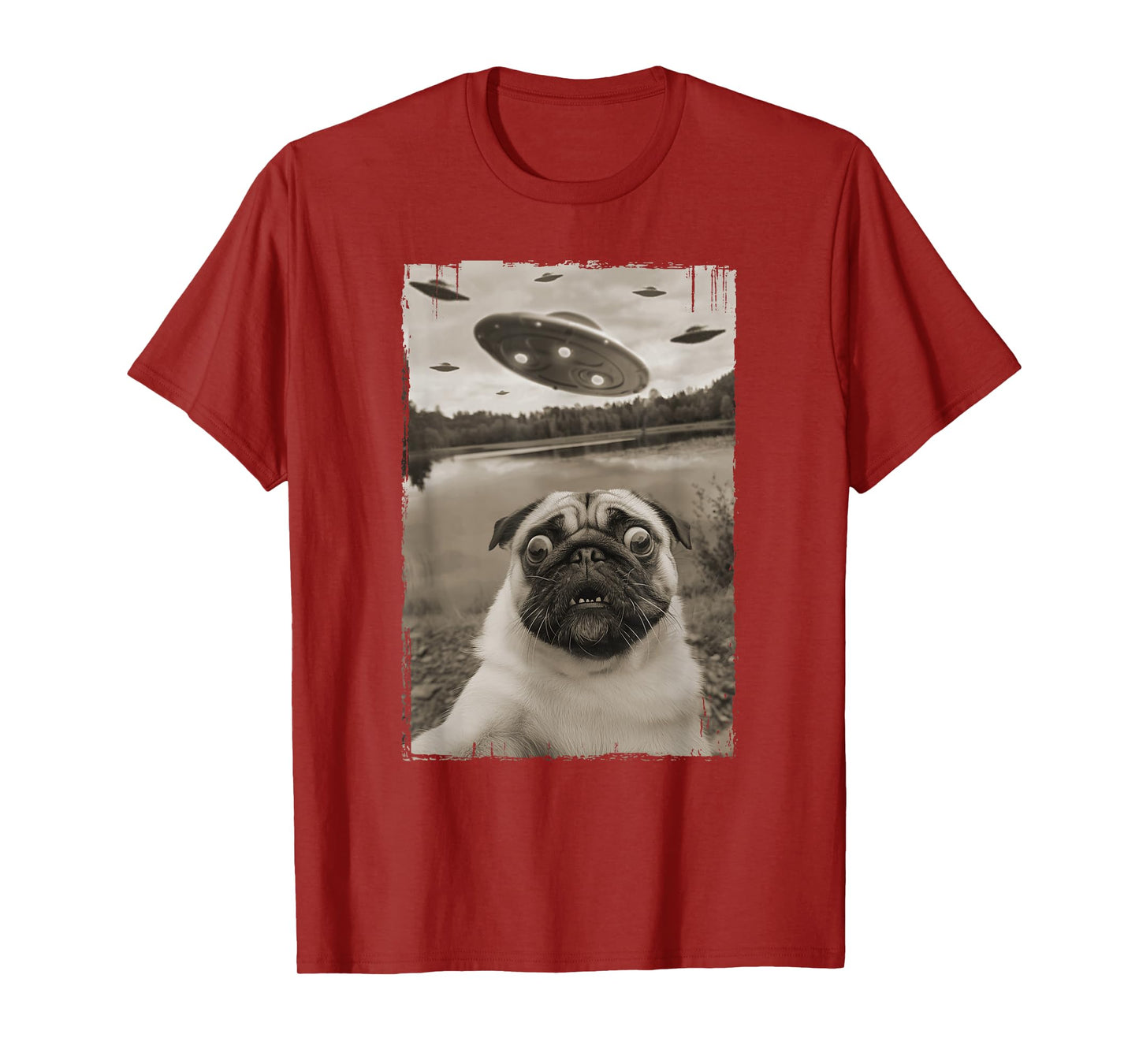 Vintage Pug UFO Encounters - Funny UFO and Pug Selfie T-Shirt