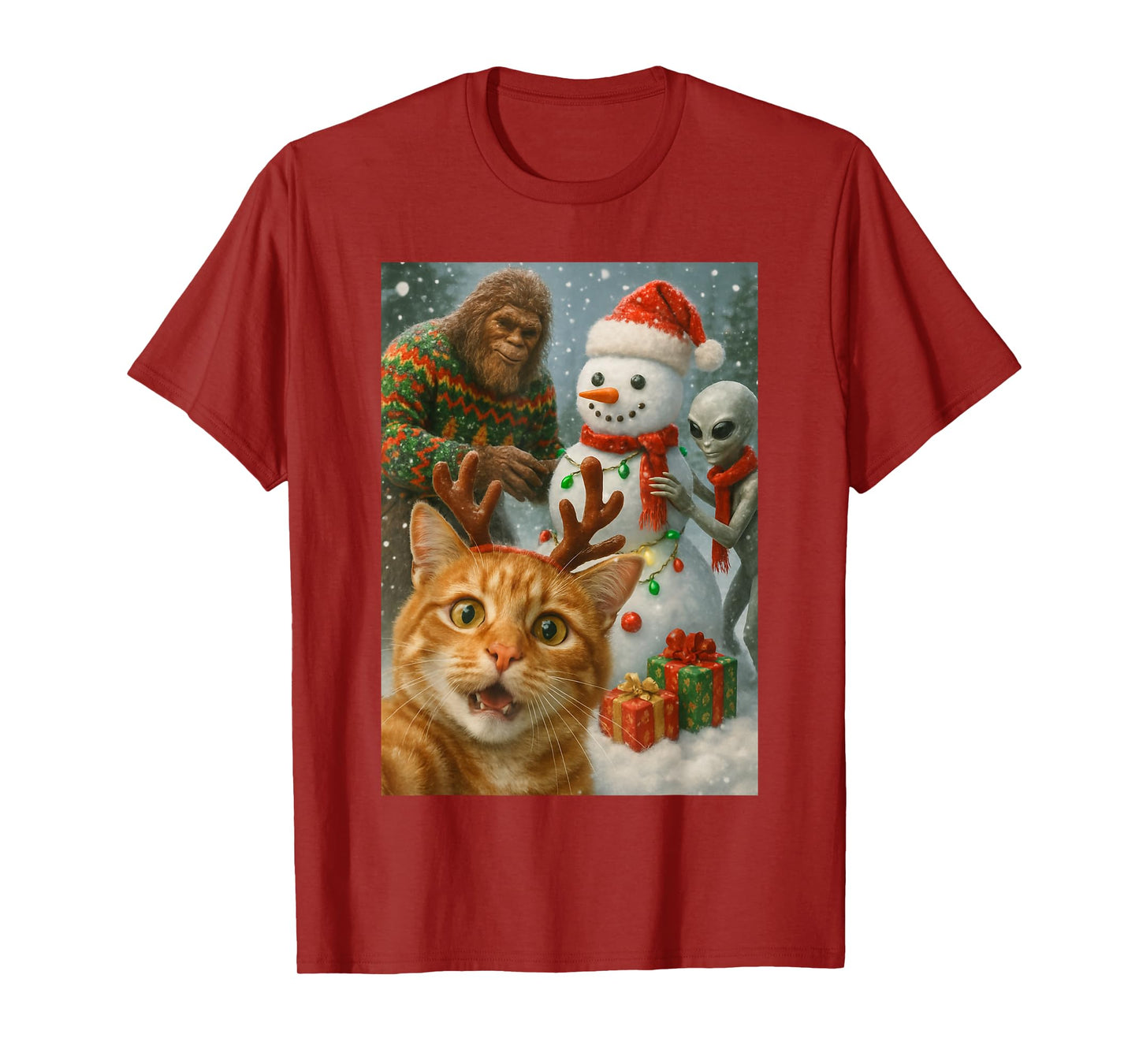 Funny Christmas Cat Selfie with Bigfoot Alien & Snowman T-Shirt