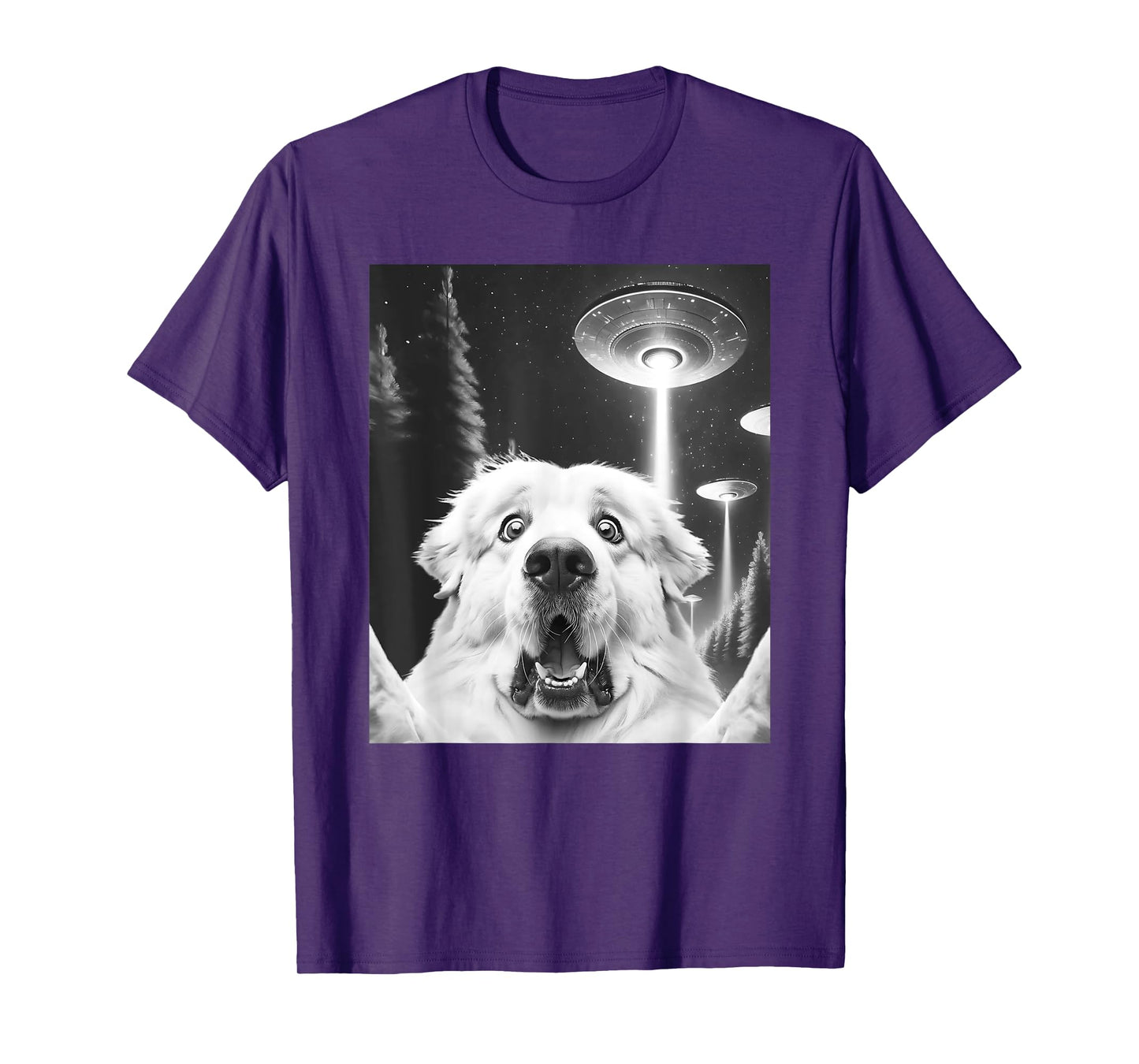 Funny Great Pyrenees Alien UFO Taking a Selfie Dog Mom Dad T-Shirt