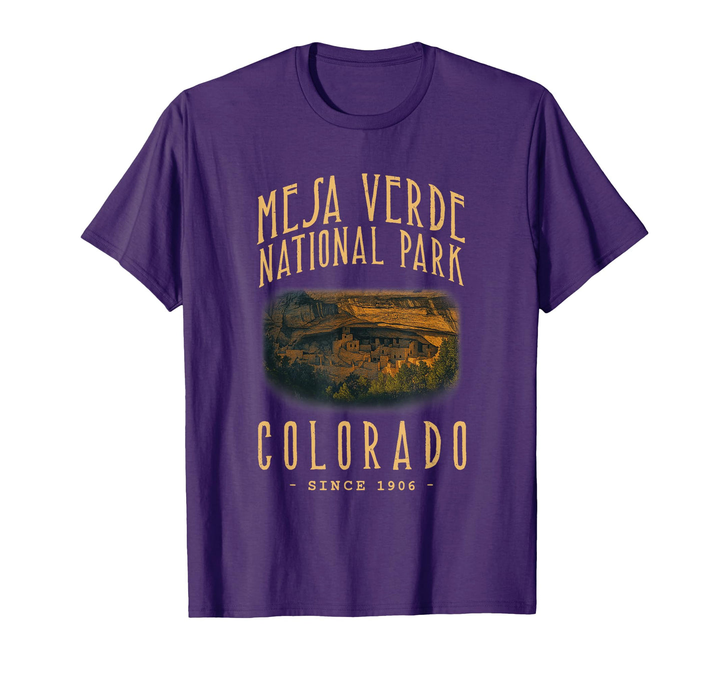 MESA VERDE NATIONAL PARK, COLORADO. CAMPING, HIKER T-Shirt