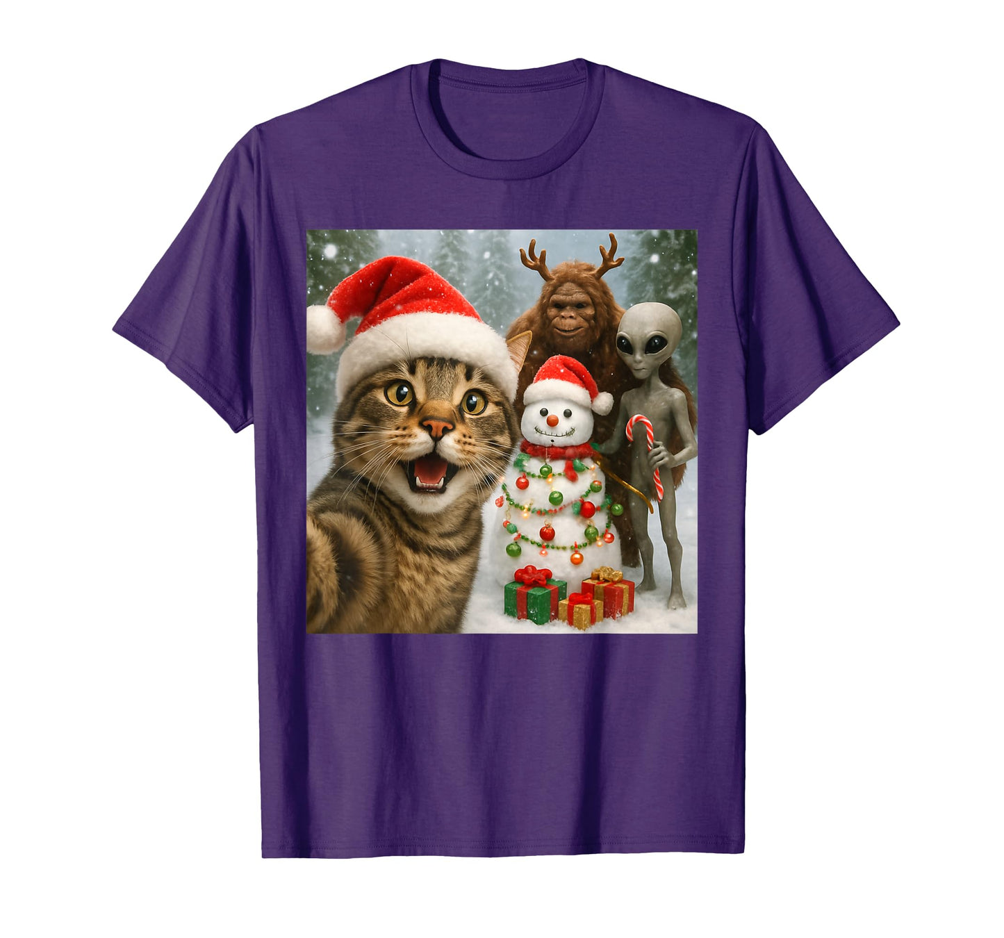 Funny Christmas Cat Selfie with Bigfoot Alien & Snowman T-Shirt