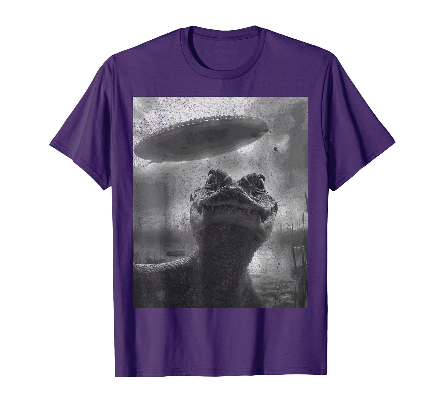 Alligator Selfie with Alien UFO Funny T-Shirt