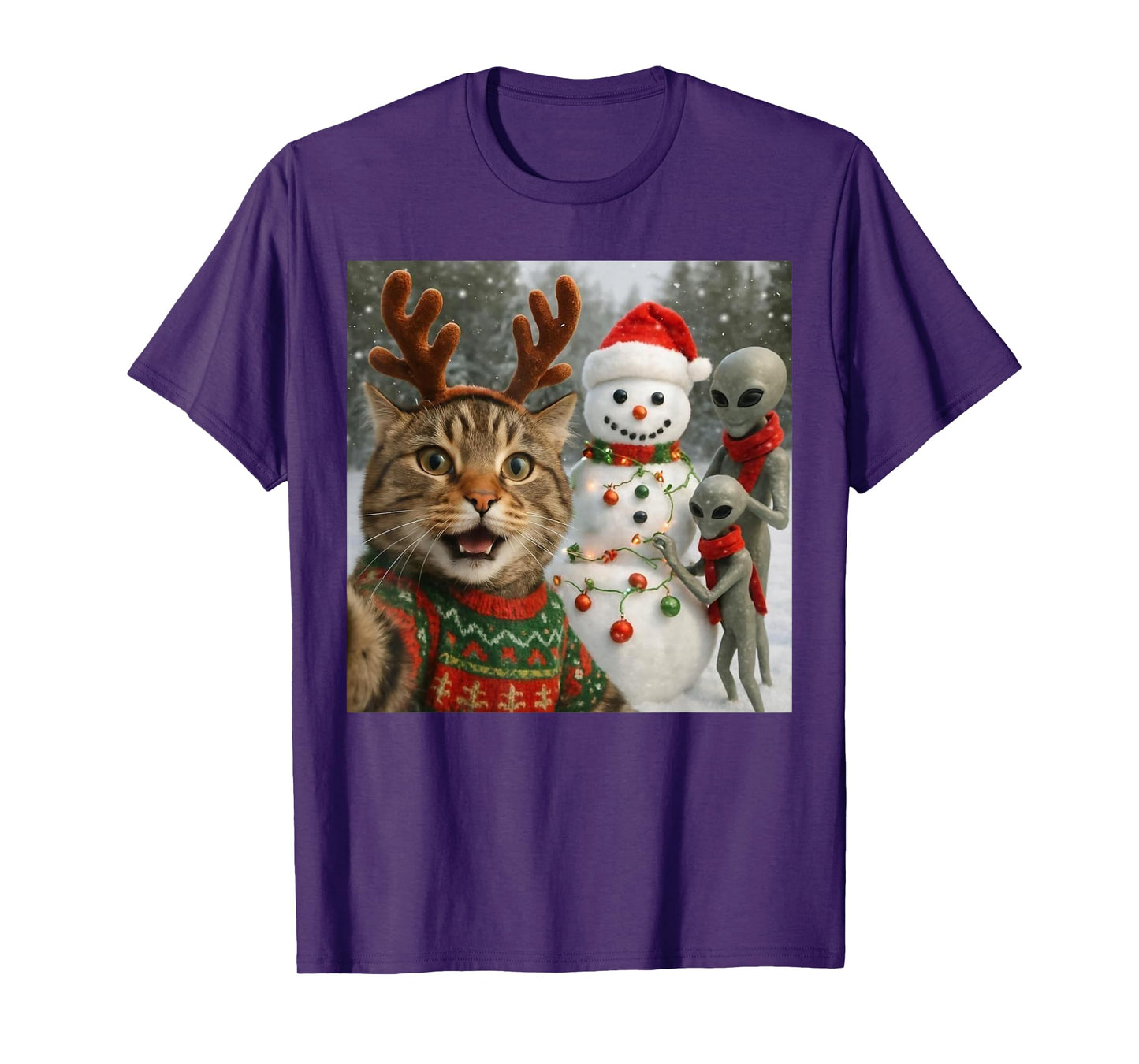 Funny Christmas Cat Selfie with Bigfoot Alien & Snowman T-Shirt