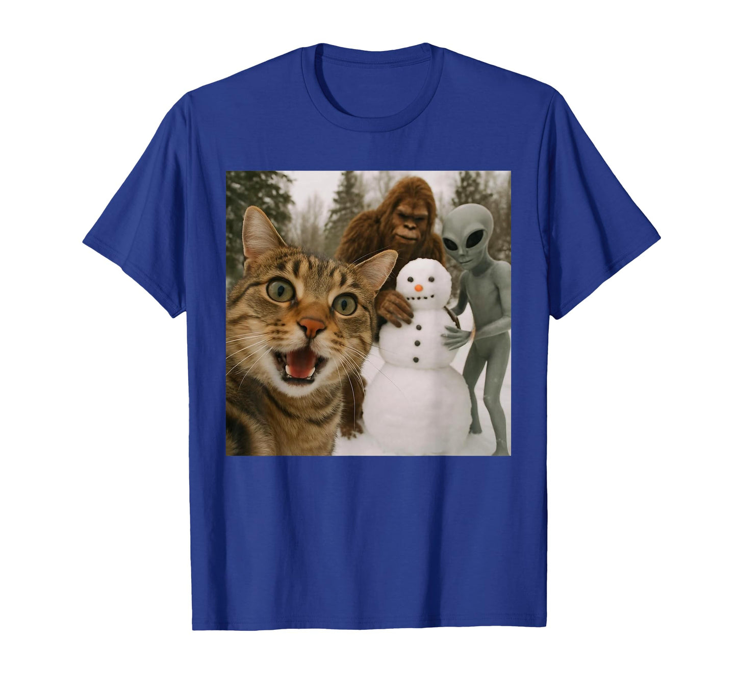 Funny Christmas Cat Selfie with Bigfoot Alien & Snowman T-Shirt