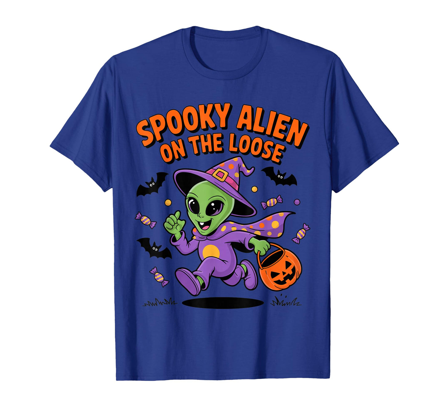 Spooky Alien On The Loose Funny Halloween Costume T-Shirt