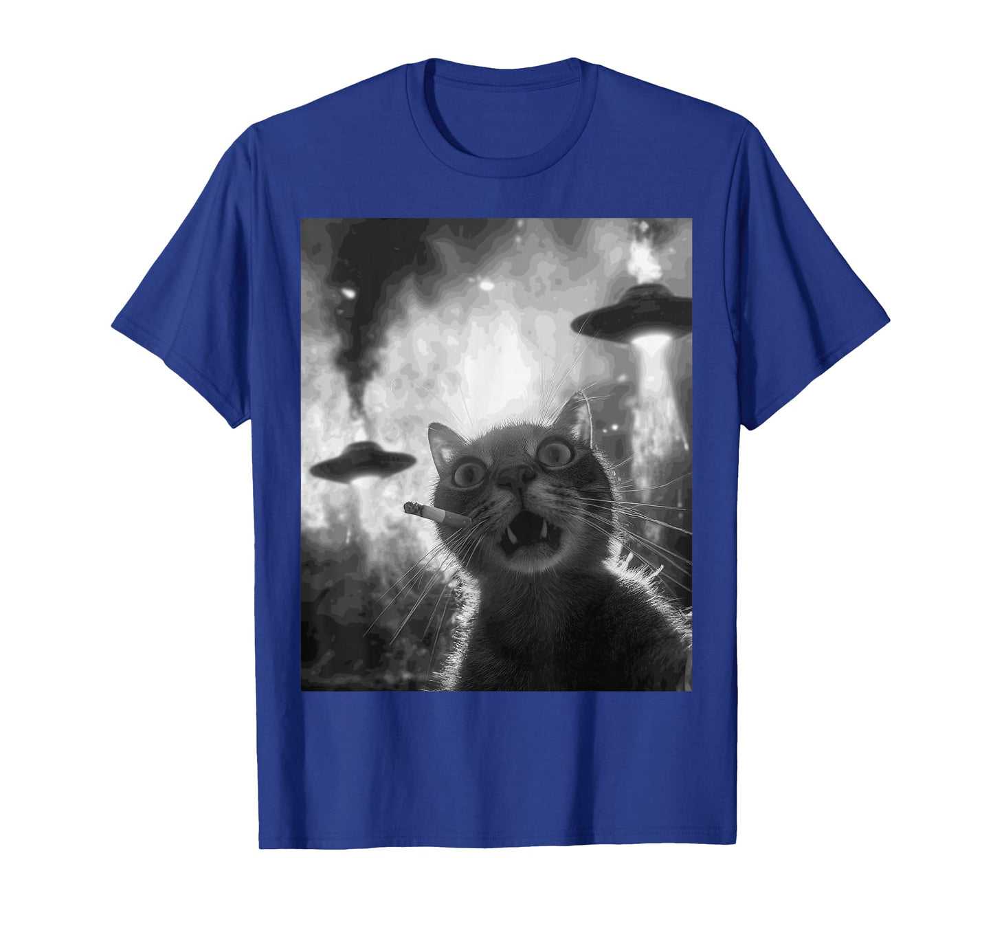 Funny Graphic Cat Smoking UFOs Funny T-Shirt