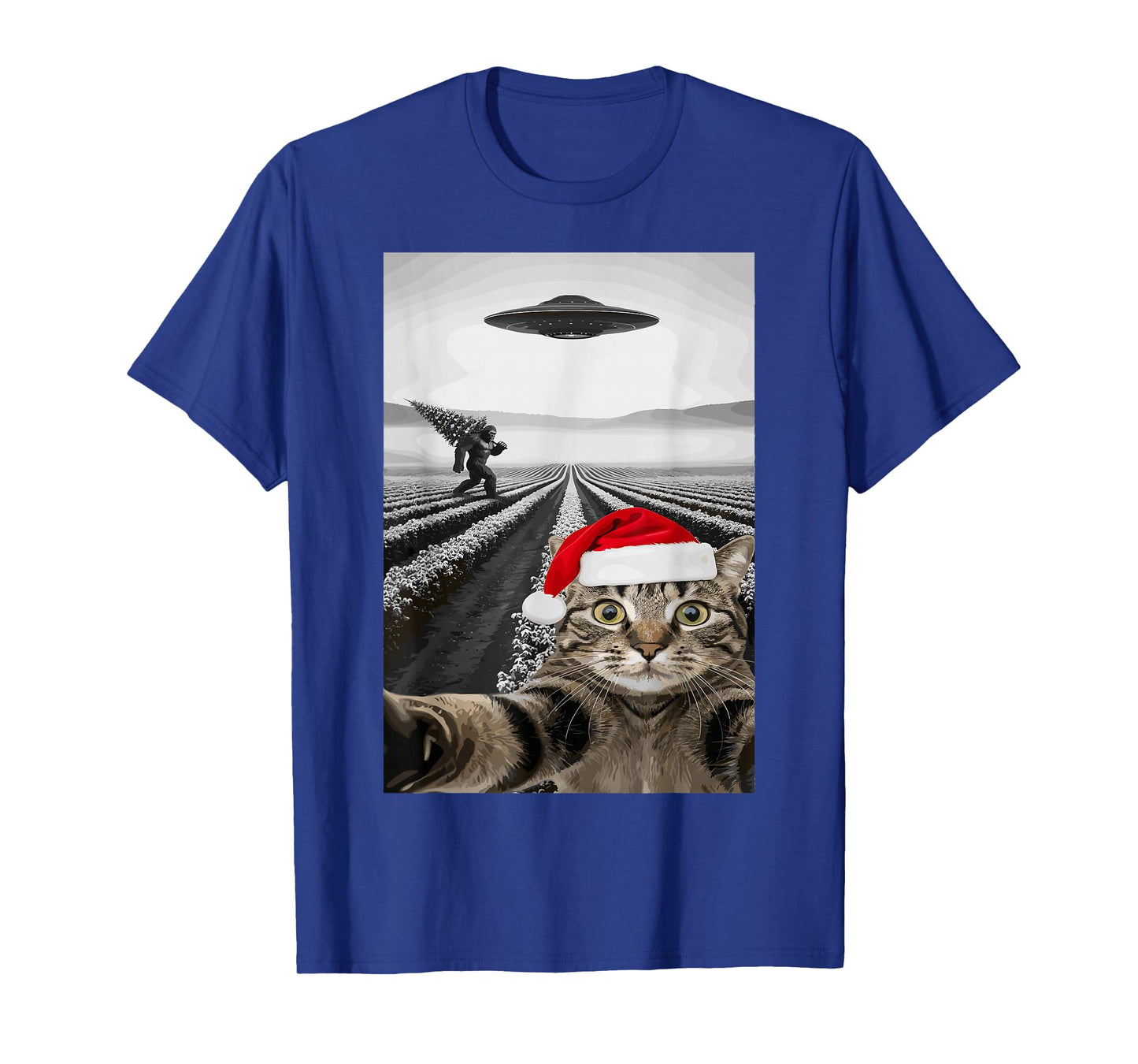 Christmas Cat Selfie Bigfoot UFO Funny Holiday Design T-Shirt