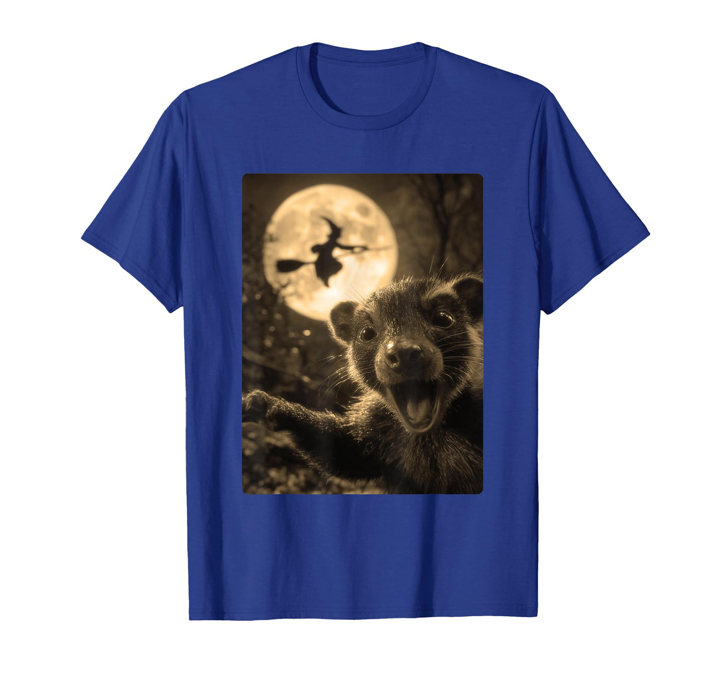 Funny Skunk Selfie Full Moon Flying Witch Forest Halloween T-Shirt