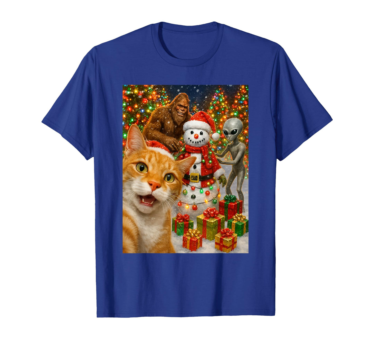 Funny Christmas Cat Selfie with Bigfoot Alien & Snowman T-Shirt