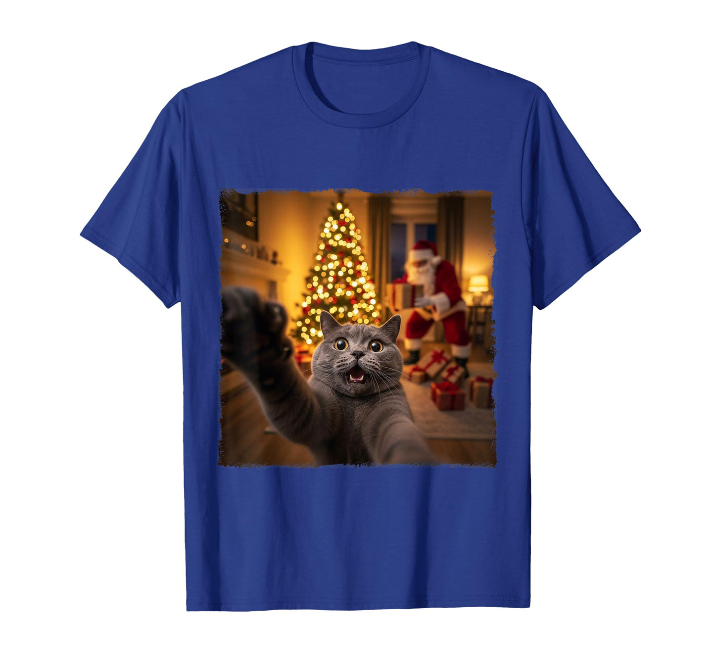 Cute Grey Cat Selfie with Santa Claus Gifts Christmas Tree T-Shirt