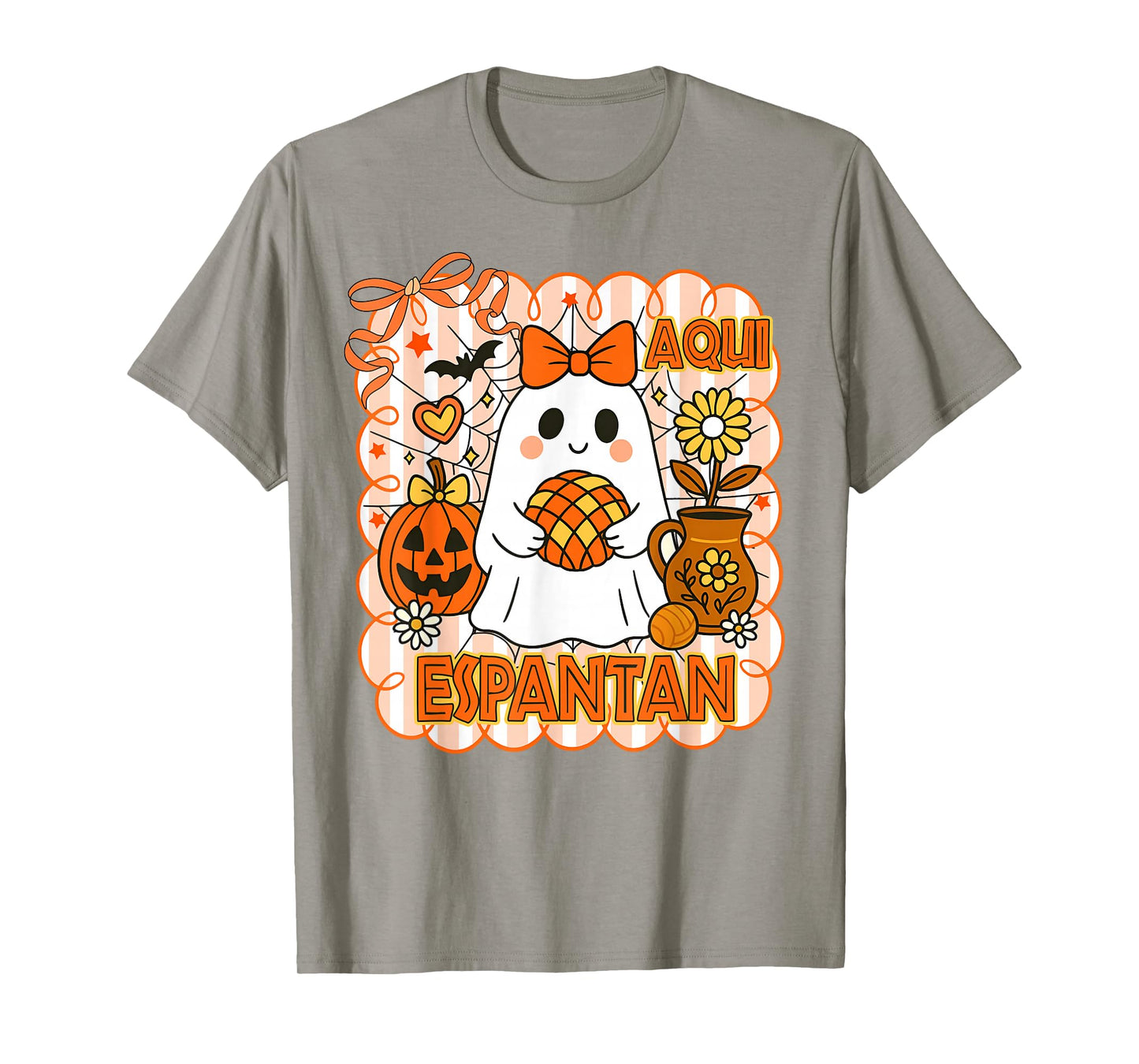 Spanish Latina Halloween Vibes Spooky Season Aqui Espantan T-Shirt