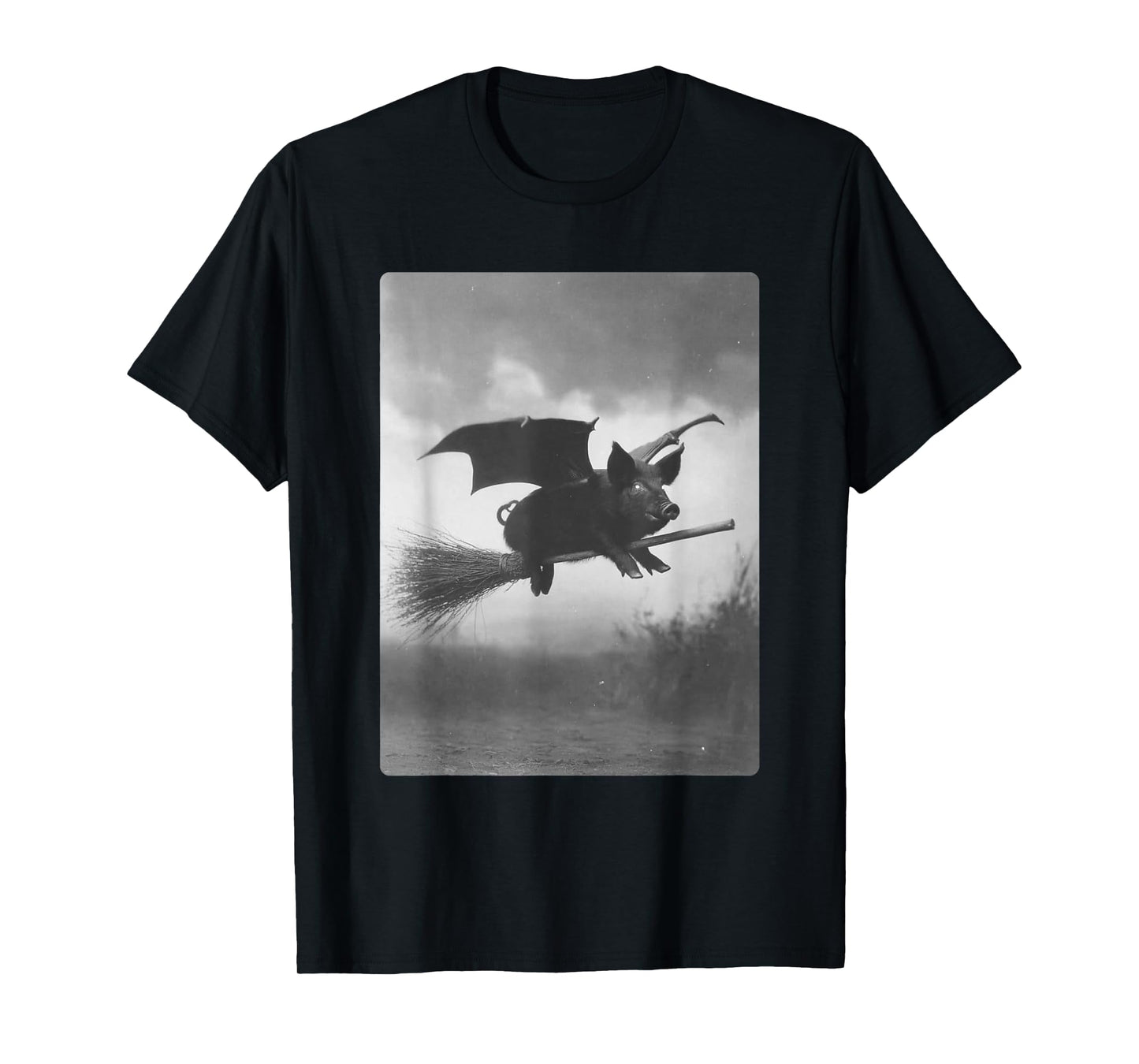 Gothic Pig Witch Broom Bat Wings Spooky Halloween Animal T-Shirt