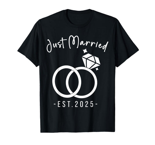 Newlyweds 2025 Bride and Groom Wedding Planners Just Married 2025 Wedding Rings Matching Couple T-Shirt