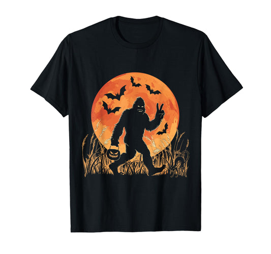 Vintage Bigfoot Pumpkin Halloween Moon Silhouette Sasquatch T-Shirt