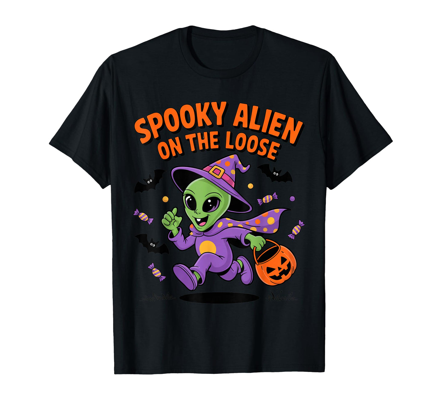 Spooky Alien On The Loose Funny Halloween Costume T-Shirt
