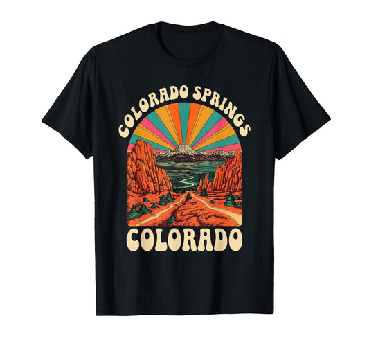 Vintage Colorado Springs Sunset Mountains Cityscape Retro T-Shirt