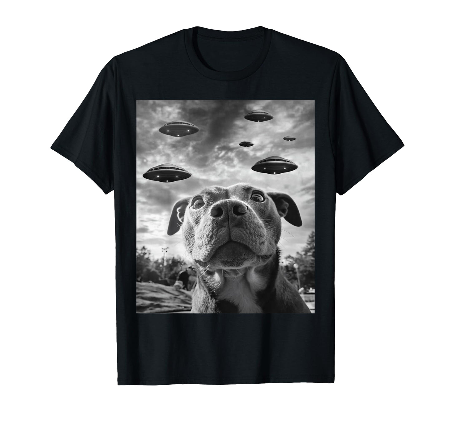 Funny Dog Pitbull Selfie with UFOs Alien Novelty T-Shirt