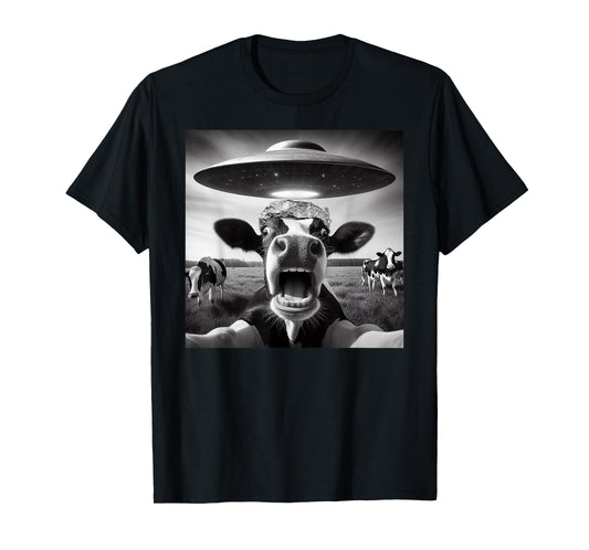 Funny Cow Abduction By UFO Selfie - Hilarious Alien Meme T-Shirt